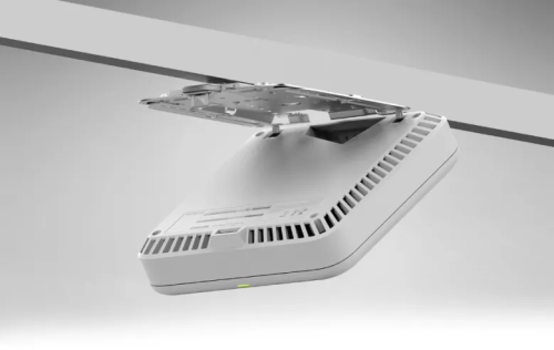 WBE758ﾄﾗｲﾊﾞﾝﾄﾞ 4x4 WiFi7 Insightﾗｲｾﾝｽ4年